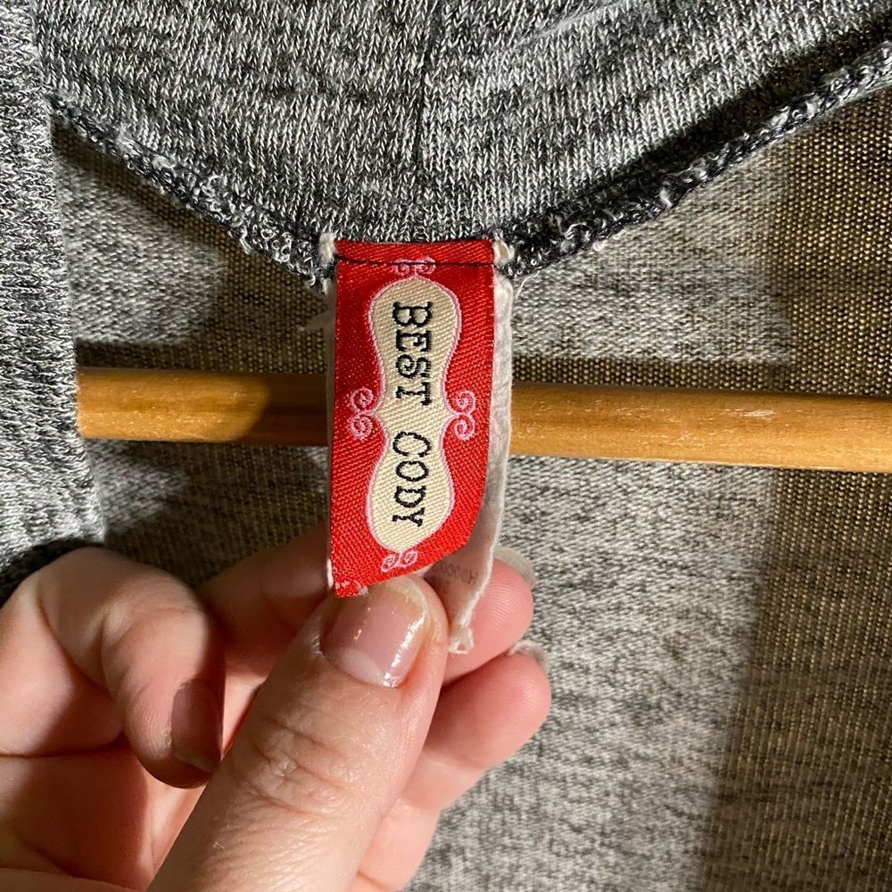 Best Cody grey cardigan - Picture 6 of 7
